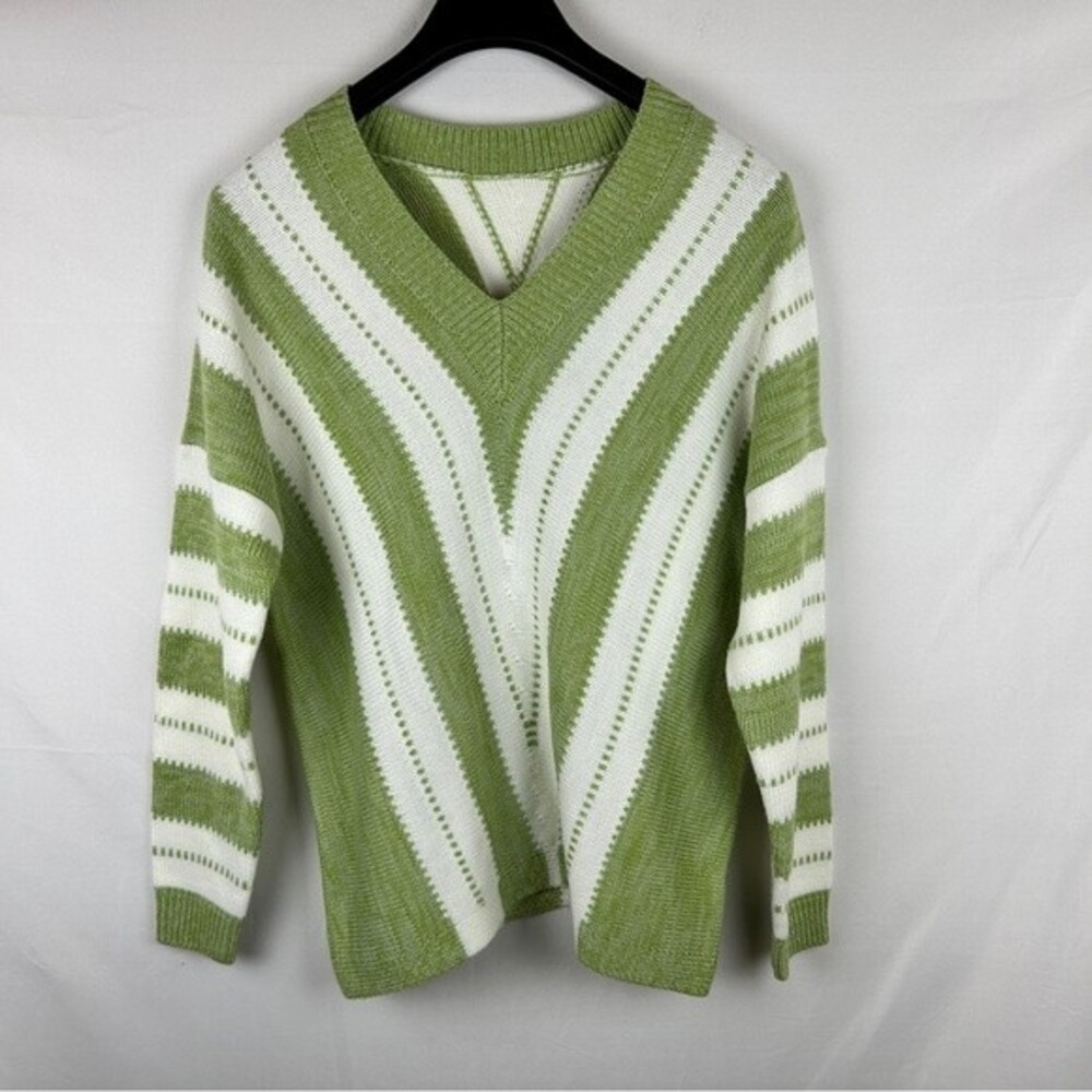 Green V neck cotton linen blend sweater M